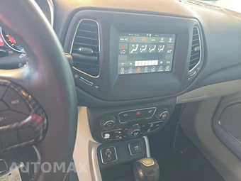 2018 Jeep Compass Latitude – miniatura 11