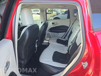 2018 Jeep Compass Latitude – miniatura 13