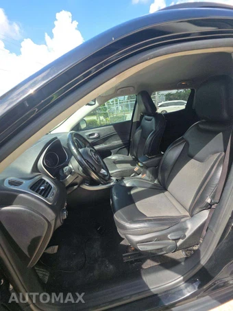2018 Jeep Compass Latitude - miniatura 6