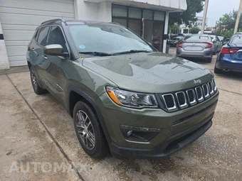 2018 Jeep Compass Latitude – miniatura 3