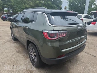 2018 Jeep Compass Latitude – miniatura 6