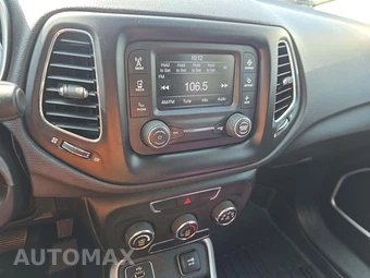 2018 Jeep Compass Latitude - miniatura 10