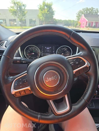 2018 Jeep Compass Latitude - miniatura 21