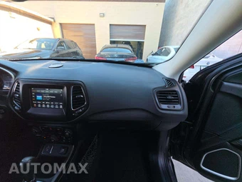 2018 Jeep Compass Latitude – miniatura 19