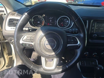 2018 Jeep Compass Latitude – miniatura 10