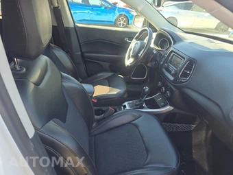 2018 Jeep Compass Latitude – miniatura 8