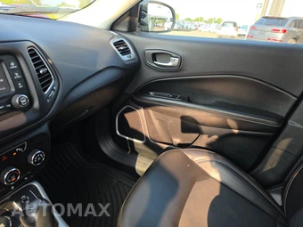 2018 Jeep Compass Latitude – miniatura 11
