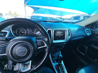 2018 Jeep Compass Latitude – miniatura 11