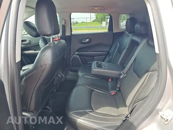 2018 Jeep Compass Latitude – miniatura 13