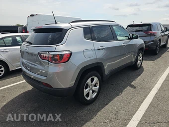 2018 Jeep Compass Latitude – miniatura 4