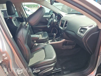2018 Jeep Compass Latitude – miniatura 8