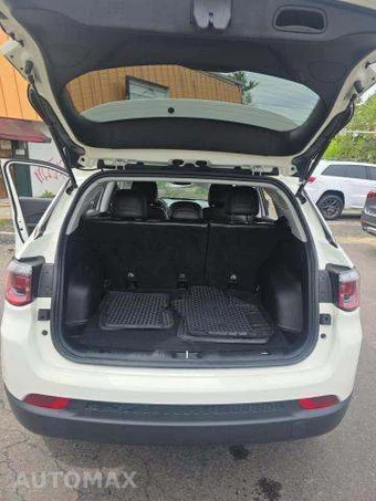2018 Jeep Compass Latitude - miniatura 14
