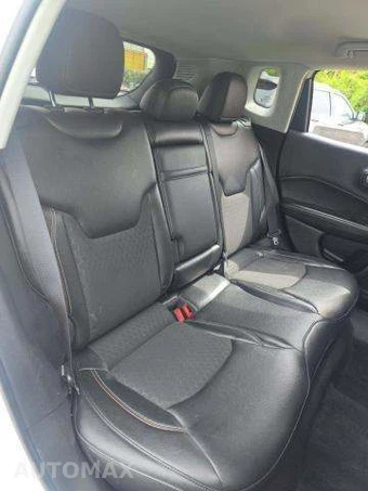 2018 Jeep Compass Latitude - miniatura 16