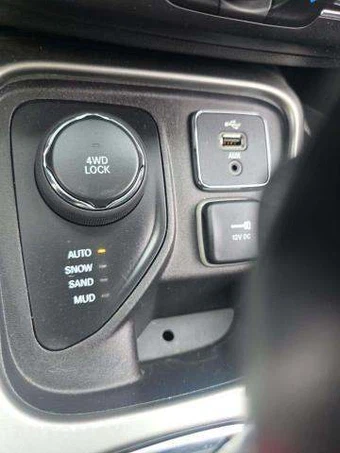 2018 Jeep Compass Latitude - miniatura 26