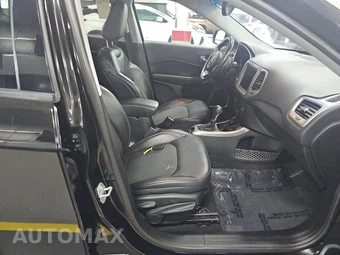 2018 Jeep Compass Latitude - miniatura 8