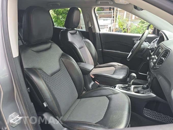 2018 Jeep Compass Latitude – miniatura 18