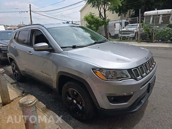 2018 Jeep Compass Latitude – miniatura 4