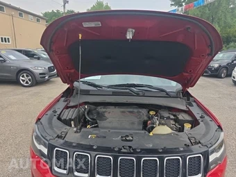 2018 Jeep Compass Latitude – miniatura 18