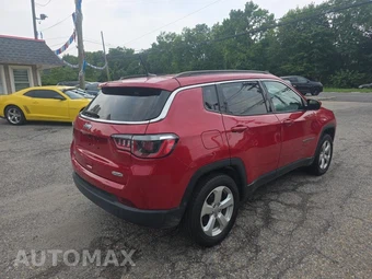 2018 Jeep Compass Latitude – miniatura 4
