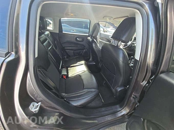 2018 Jeep Compass Latitude – miniatura 16
