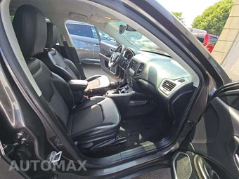 2018 Jeep Compass Latitude – miniatura 18