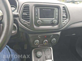 2018 Jeep Compass Latitude - miniatura 26