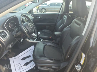 2018 Jeep Compass Latitude – miniatura 7
