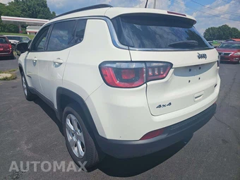 2018 Jeep Compass Latitude - miniatura 2