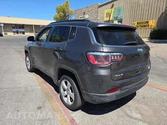 2018 Jeep Compass Latitude – miniatura 2