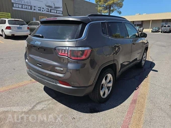 2018 Jeep Compass Latitude – miniatura 3