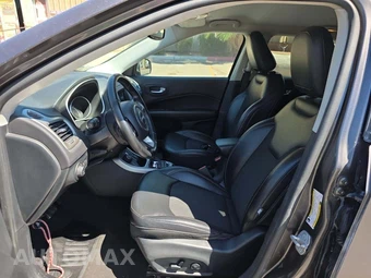 2018 Jeep Compass Latitude – miniatura 6