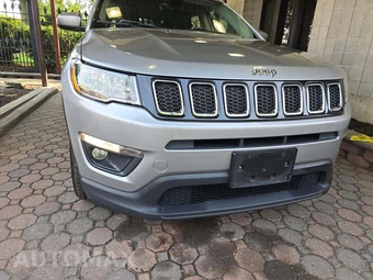 2018 Jeep Compass Latitude - miniatura 21