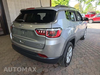 2018 Jeep Compass Latitude - miniatura 3