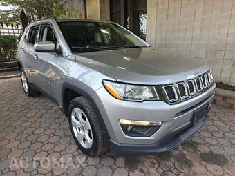 2018 Jeep Compass Latitude - miniatura 4