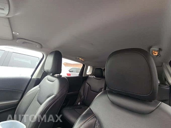 2018 Jeep Compass Latitude – miniatura 11