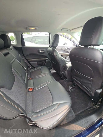 2018 Jeep Compass Latitude – miniatura 16
