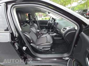 2018 Jeep Compass Latitude – miniatura 15