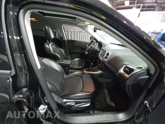 2018 Jeep Compass Latitude – miniatura 18