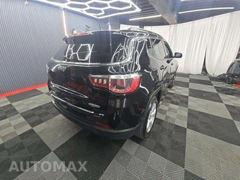 2018 Jeep Compass Latitude – miniatura 3