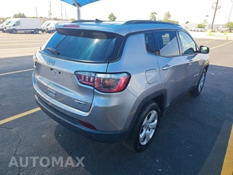 2018 Jeep Compass Latitude - miniatura 4