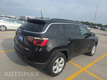 2018 Jeep Compass Latitude - miniatura 4