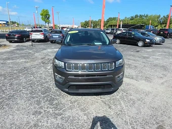 2018 Jeep Compass Latitude - miniatura 2