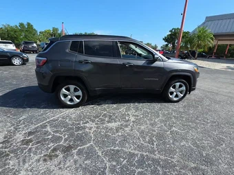2018 Jeep Compass Latitude - miniatura 5