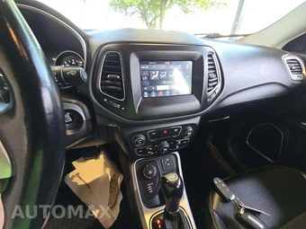 2018 Jeep Compass Latitude – miniatura 10