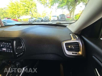 2018 Jeep Compass Latitude – miniatura 19