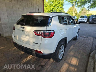 2018 Jeep Compass Latitude – miniatura 3