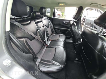 2018 Jeep Compass Latitude – miniatura 16