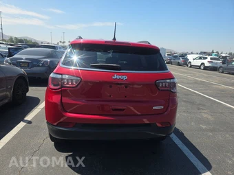 2018 Jeep Compass Latitude w/Sun & Wheel Pkg – miniatura 5