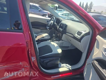 2018 Jeep Compass Latitude w/Sun & Wheel Pkg – miniatura 8