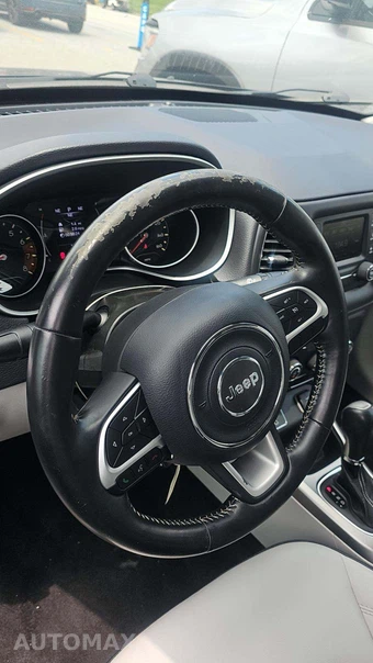 2018 Jeep Compass Latitude w/Sun & Wheel Pkg – miniatura 21